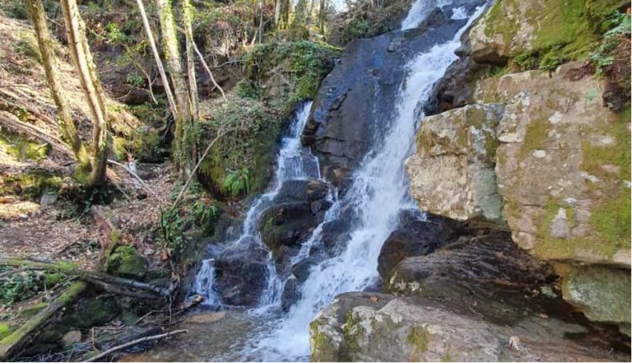 Ruta de la Cascada de la Mangá y Puente Nueva